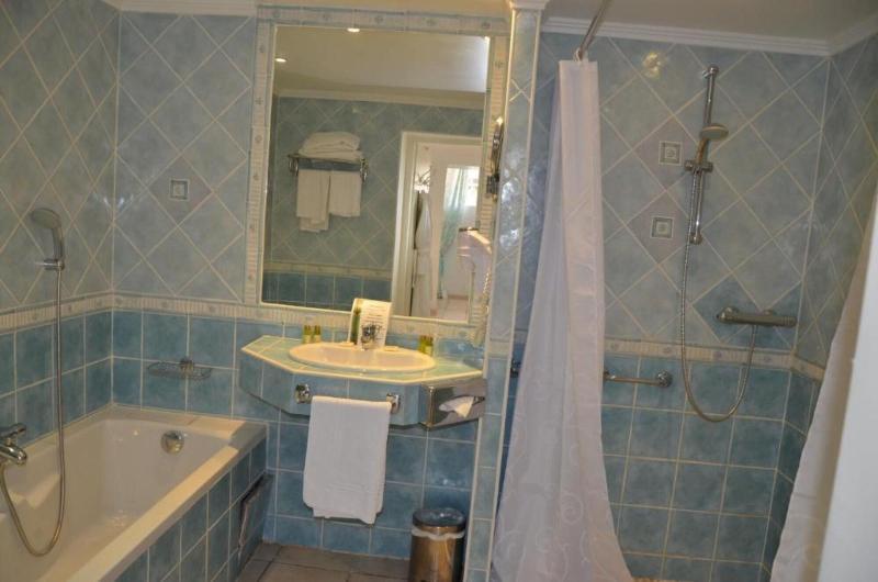 Hotel Villa Des Anges Гримо Екстер'єр фото