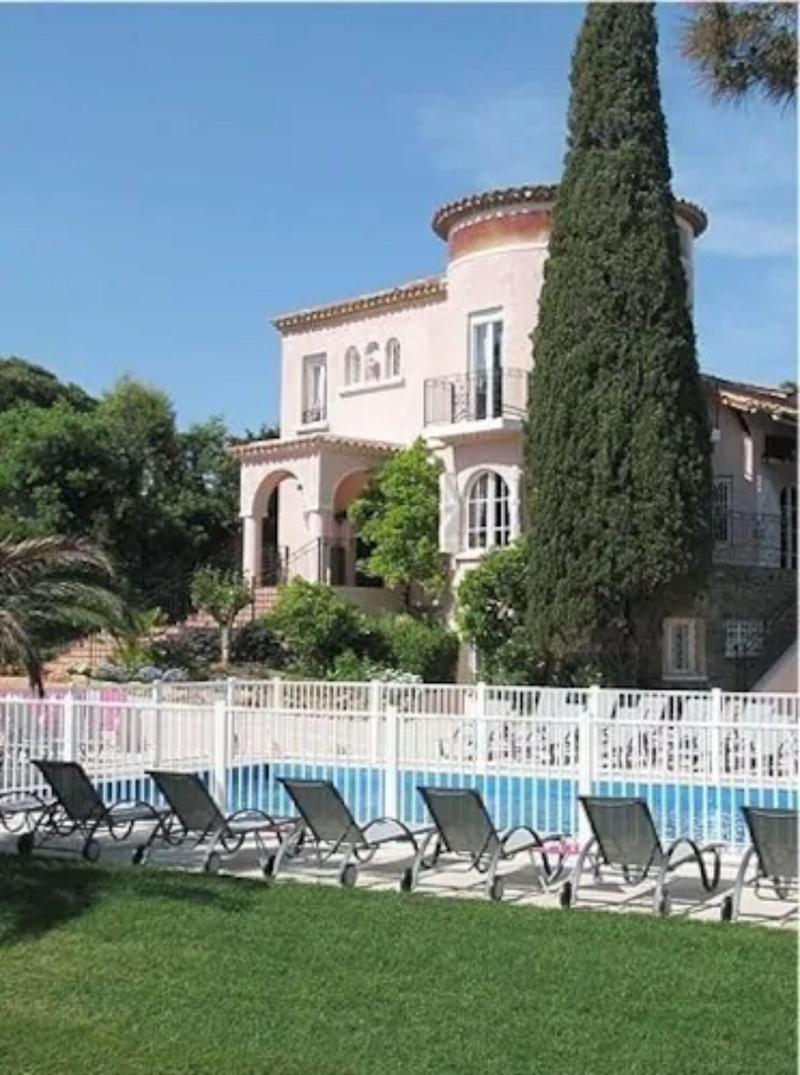 Hotel Villa Des Anges Гримо Екстер'єр фото