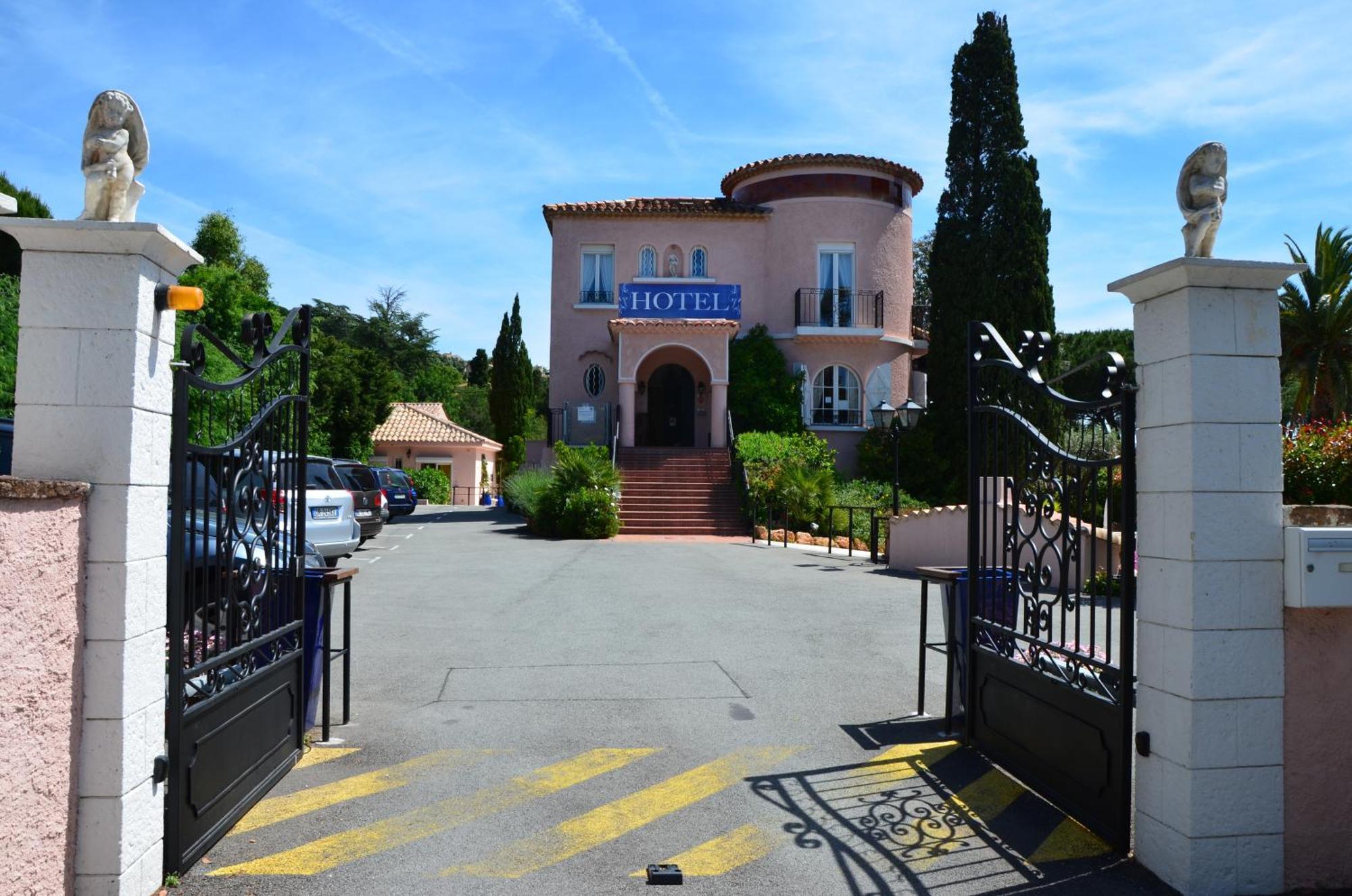 Hotel Villa Des Anges Гримо Екстер'єр фото