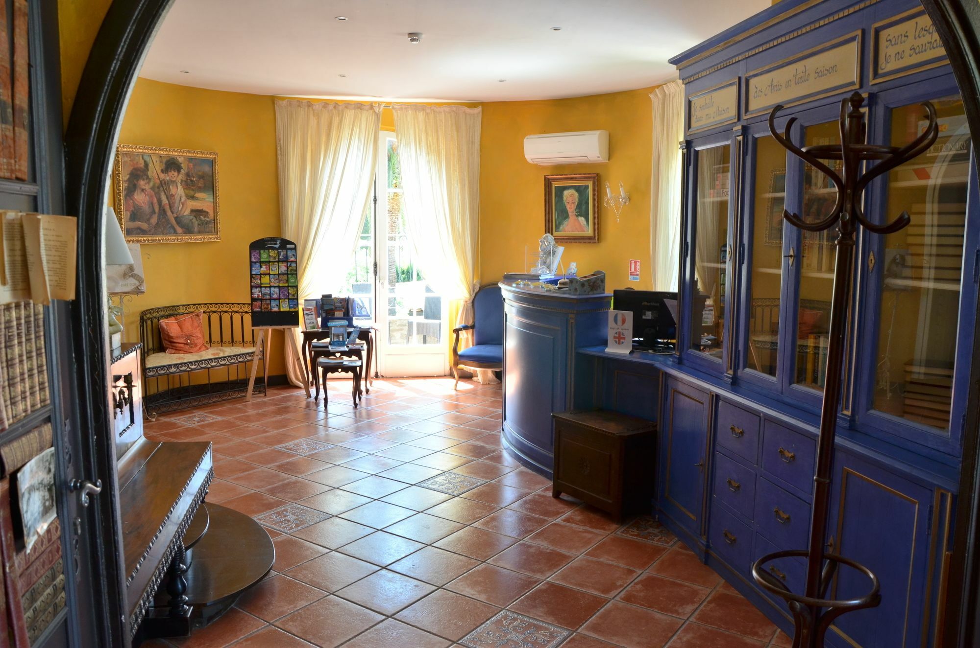 Hotel Villa Des Anges Гримо Екстер'єр фото