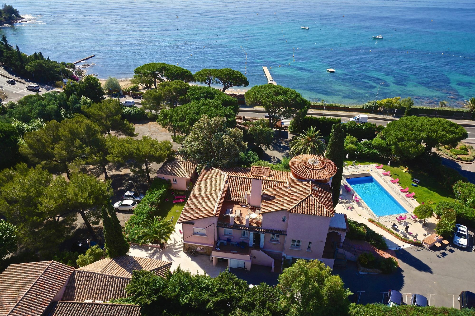 Hotel Villa Des Anges Гримо Екстер'єр фото