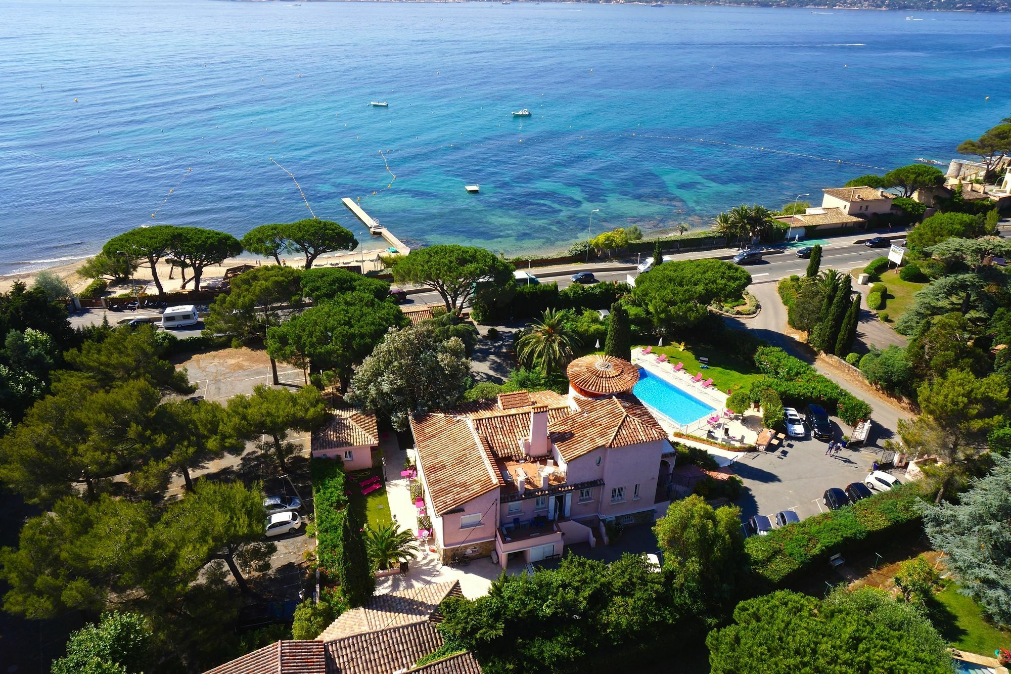 Hotel Villa Des Anges Гримо Екстер'єр фото